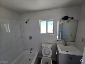 Building Photo - 2860 W Irene St