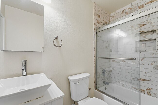 Building Photo - 7135 Firmament Ave