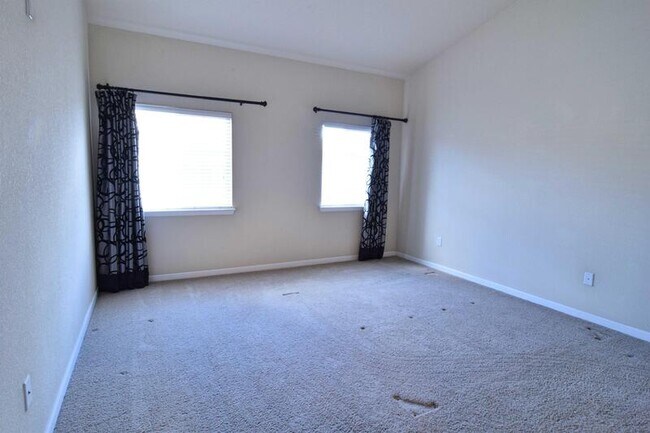 Building Photo - 6242 Kilmer Loop