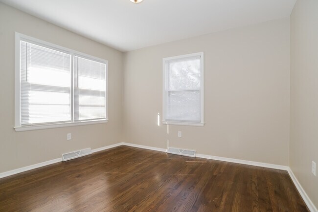 Building Photo - Adorable 3 Bedroom Ranch