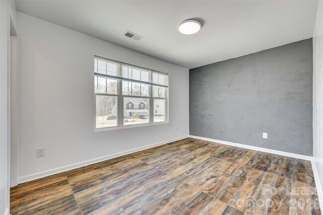 Building Photo - 1131 Ava Trail Ln
