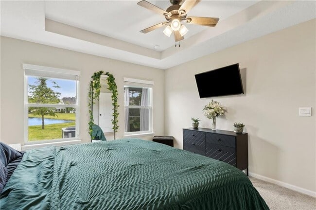 Building Photo - 300 Chinquapin Dr