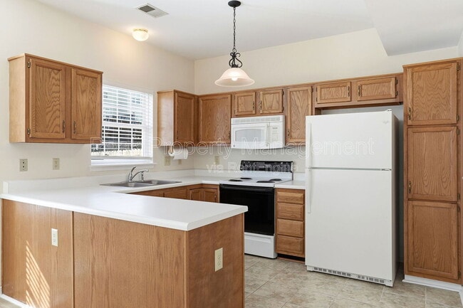 Building Photo - 2930 Queensland Dr