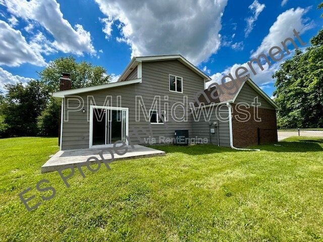 Building Photo - 6627 Live Oak Rd