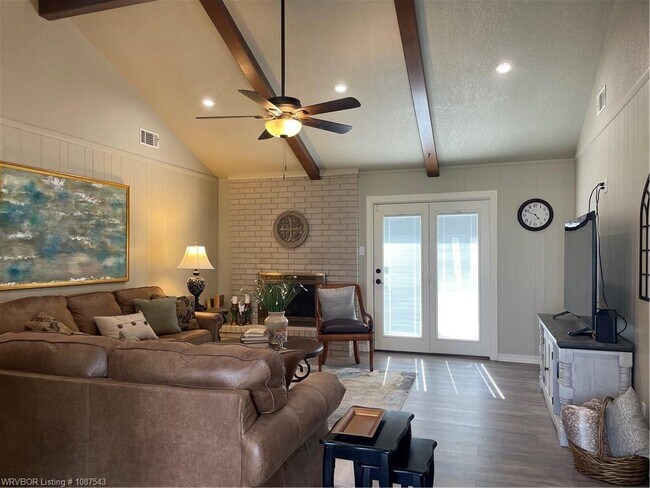 Building Photo - 8908 Stoney Hedge Dr