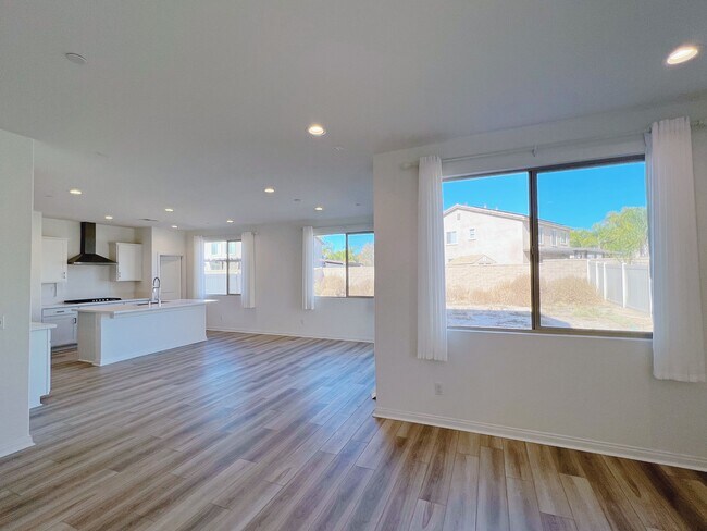 Building Photo - 29612 Tulipwood St