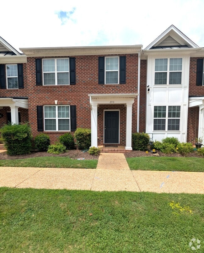 Building Photo - 208 Lewis Burwell Pl