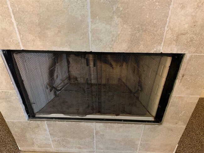 Building Photo - 14607 Heritage Dr