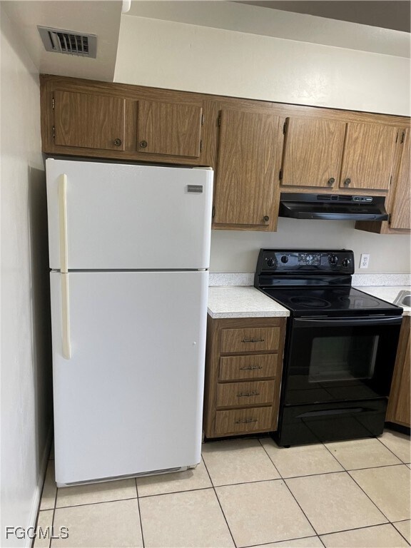 Building Photo - 3905 Del Prado Blvd S