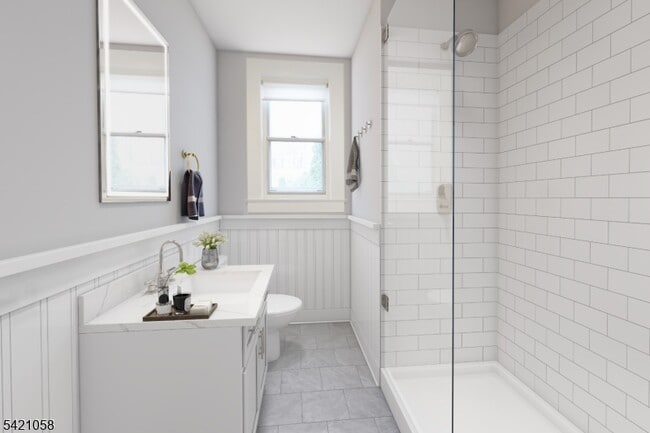 Building Photo - 10 Lincoln St