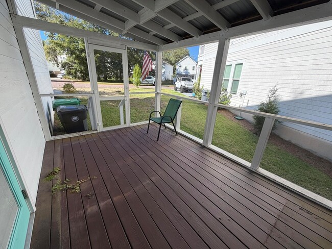 Building Photo - 114 Rearden Wy