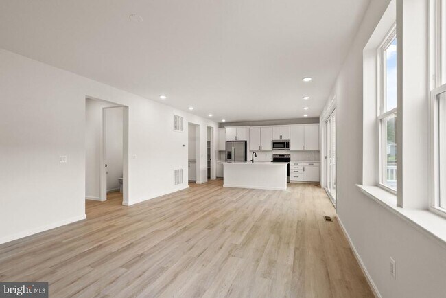 Building Photo - 9166 Arctic Fox Wy