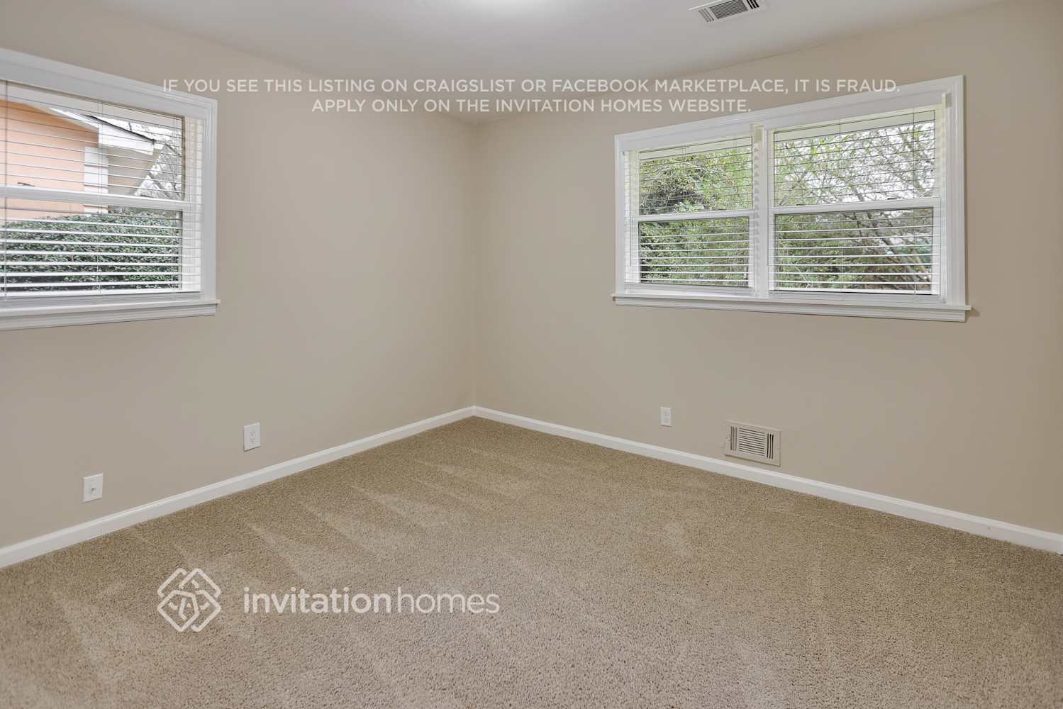 Building Photo - 2932 Heather Dr