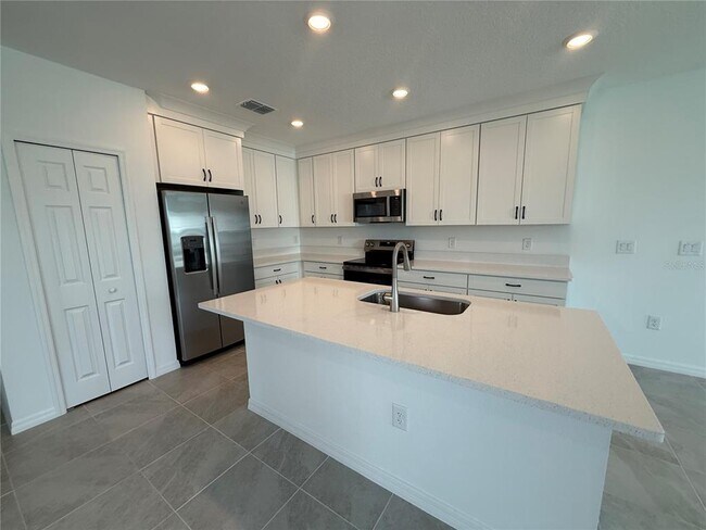 Building Photo - 5429 Tripoli Dr