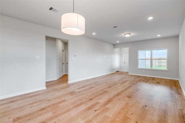 Building Photo - 32315 Clouser Minnow Ct
