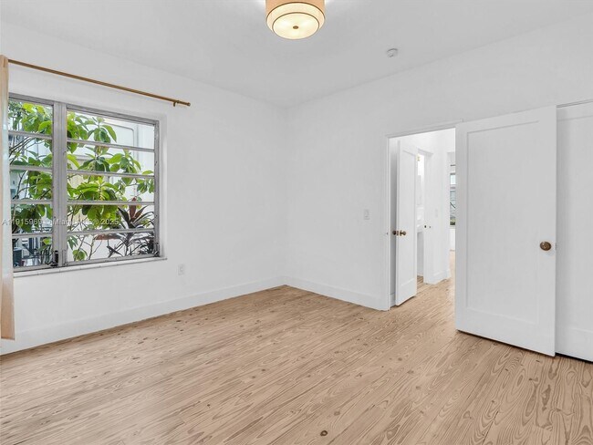 Building Photo - 821 Jefferson Ave