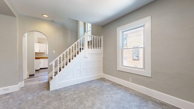 Building Photo - Cudell/West Blvd neighborhood; 4 bedroom/1 bath single family house for rent!