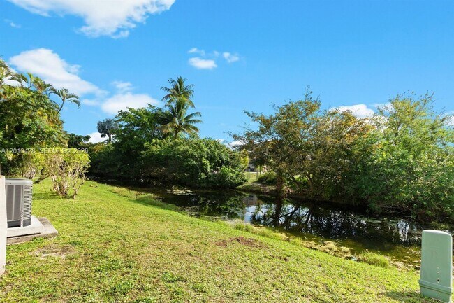 Building Photo - 4119 Coral Springs Dr
