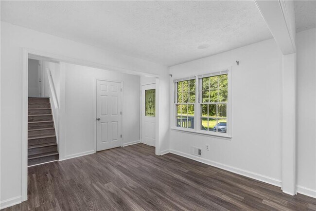 Building Photo - 1285 Coronada Dr