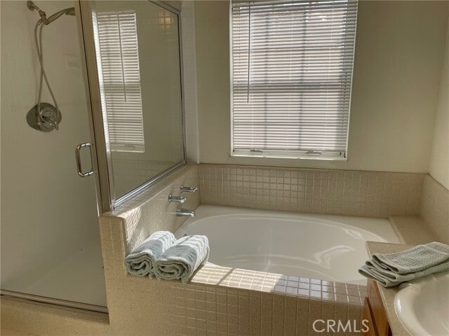 Building Photo - 2300 Maple Ave