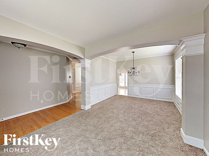 Building Photo - 5705 Lindley Crescent Dr