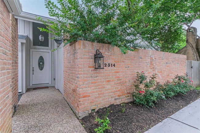 Building Photo - 2314 Silver Sage Dr