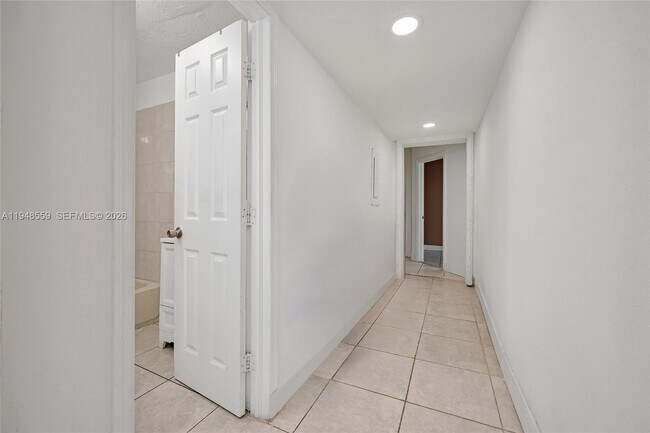 Building Photo - 1922 McKinley St