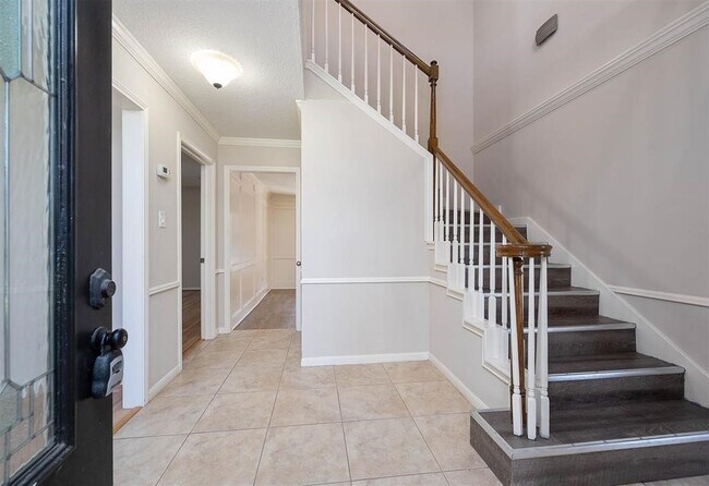 Building Photo - 9311 New Forest Rd