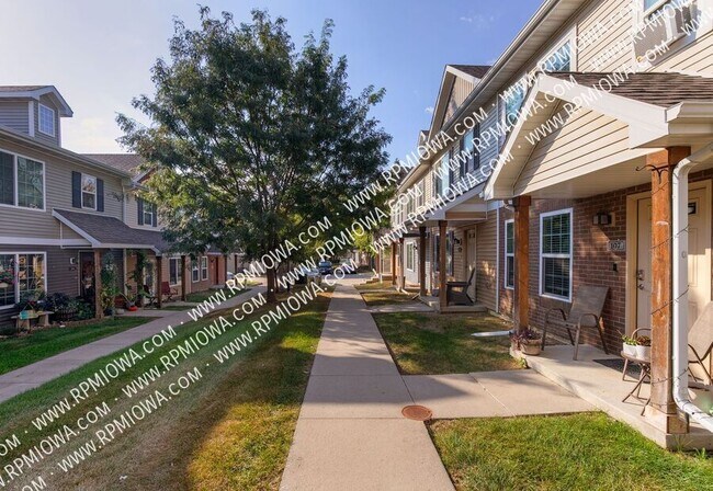 Building Photo - 9155 Coneflower Dr