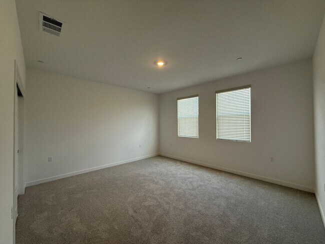 Building Photo - Brand new stunning 4-bedroom, 2.5-bathroom...