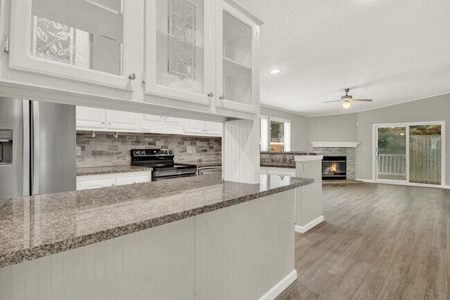 Building Photo - 20931 Sweet Blossom Ln