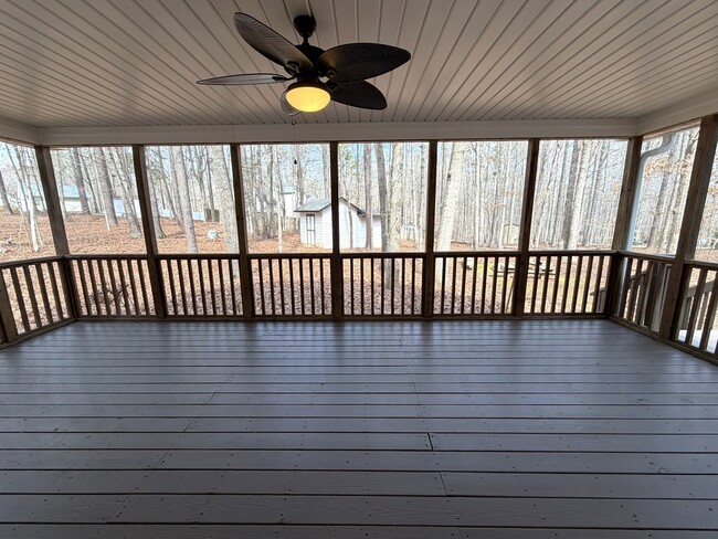 Building Photo - 763 Southwick Ave