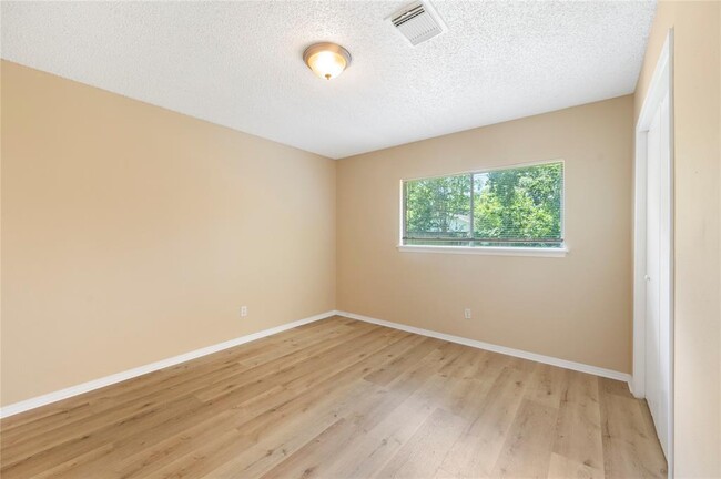 Building Photo - 3310 Crossman Dr