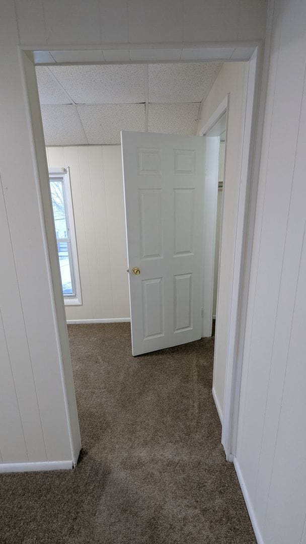 Building Photo - Welcome to this charming 3-bedroom, 1-bathroom home in Akron - Section 8 Welcome