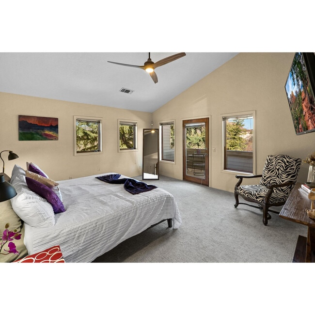 Building Photo - 77 Wild Horse Mesa Dr