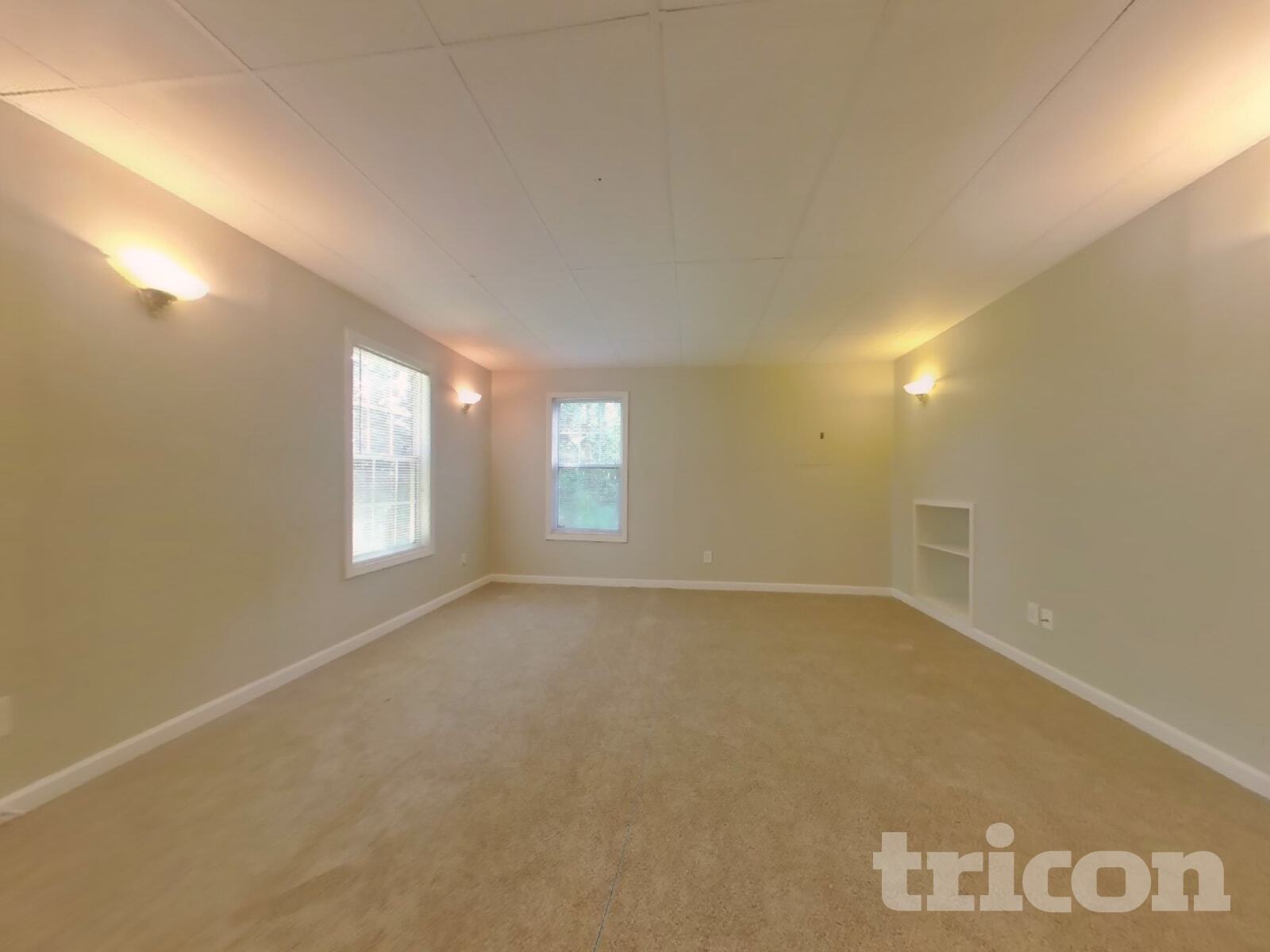 Building Photo - 4013 Mt Vernon Dr