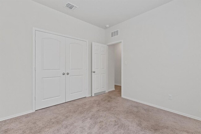 Building Photo - 905 Duskywing Wy