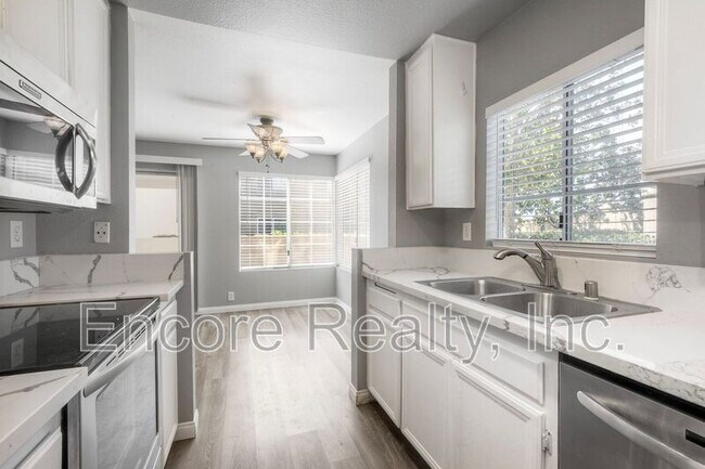 Building Photo - 7349 Calle Cristobal