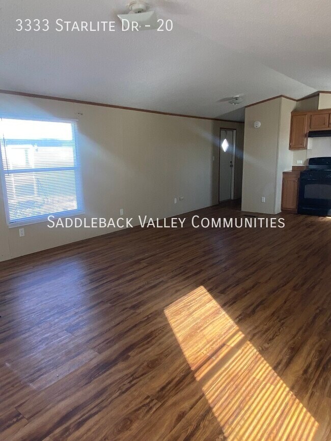 Building Photo - 3333 Starlite Dr
