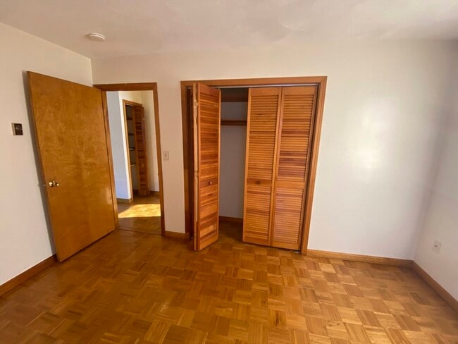 Building Photo - 189 Ferry St