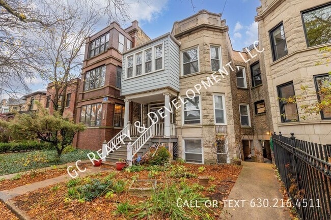 Building Photo - ***MOVE IN SPECIAL - 2 WEEKS FREE RENT / 3...