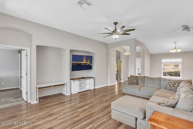 Building Photo - 951 Silver Spring Ct