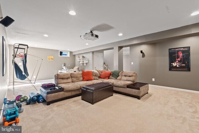 Building Photo - 16690 Anchor Bend Cir