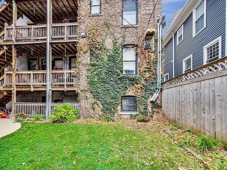 Building Photo - 5600 S Blackstone Ave