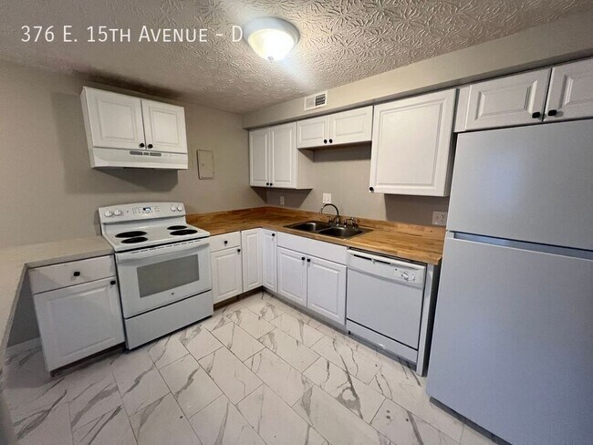 Building Photo - 376 E 15th Ave