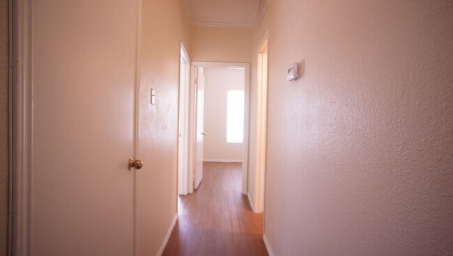 Building Photo - 2/2 Condo in Central Austin
