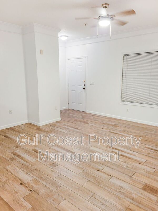 Building Photo - 4802 51st St W
