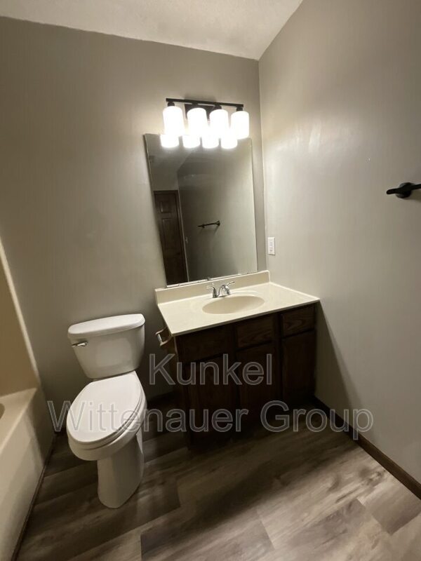 Building Photo - 1632 Progress Ln