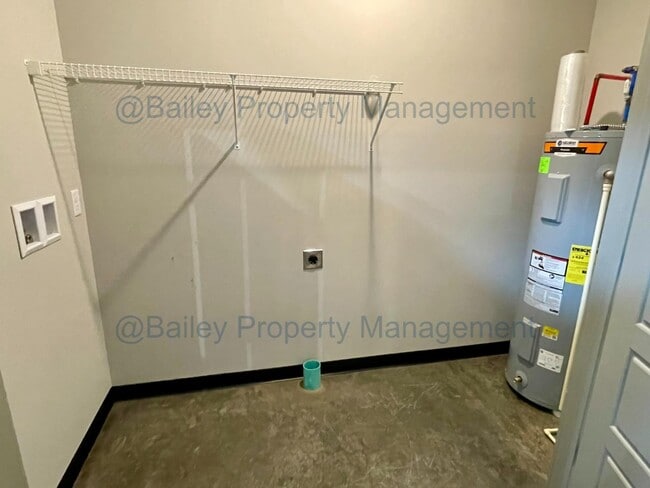 Building Photo - 3814 Jett Ln