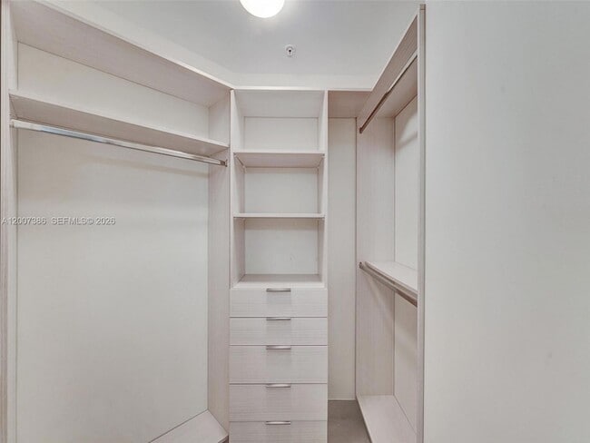 Building Photo - 1945 S Ocean Dr